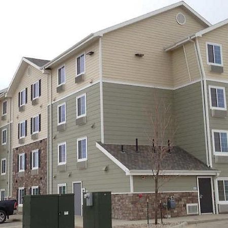 Suburban Studios Watford City Exterior foto