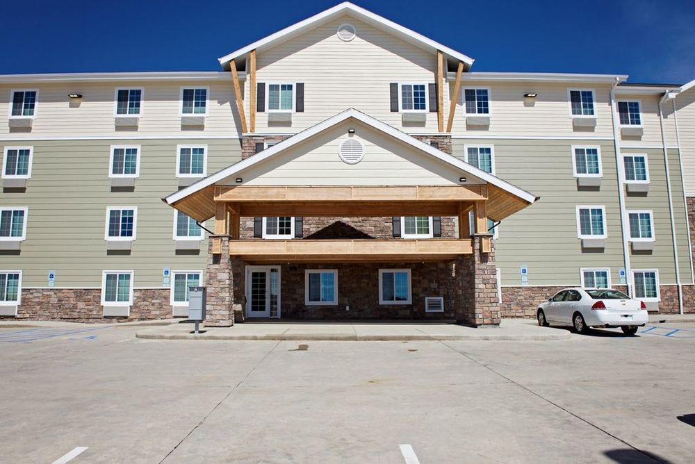 Suburban Studios Watford City Exterior foto