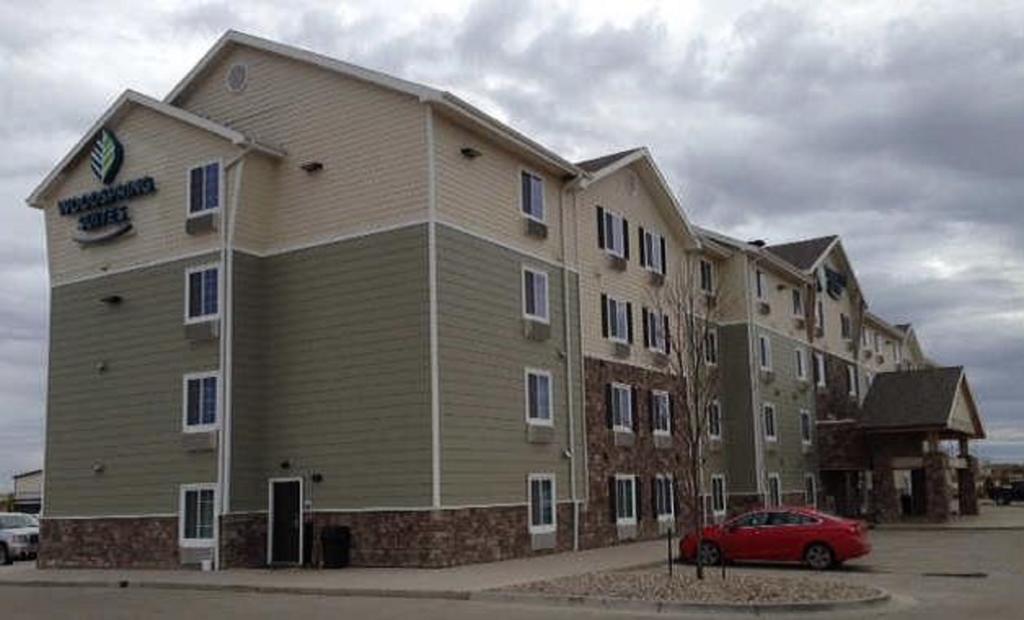 Suburban Studios Watford City Exterior foto